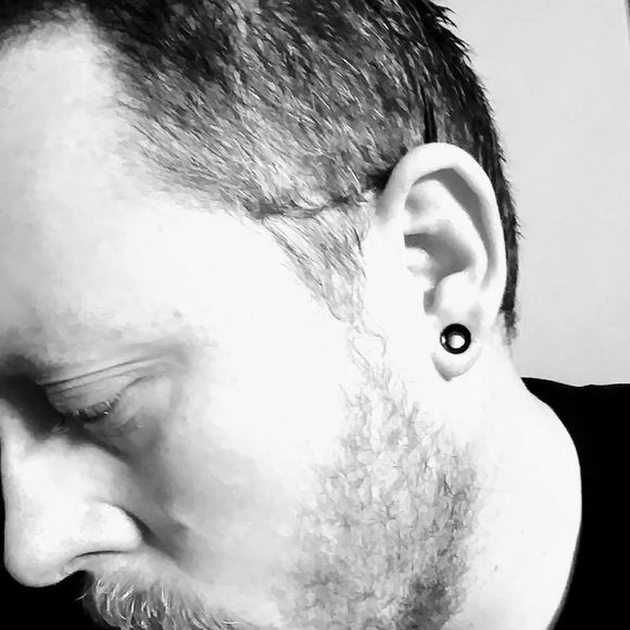 Meet your Posher, Richard - Picture 1 of 1